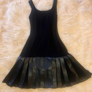 BAILEY44 BLACK DRESS WITH LEATHER PLEATS